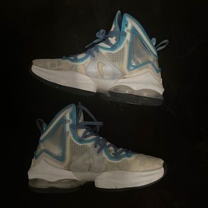 Nike Lebron 19 Space Jam